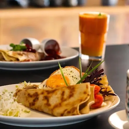 Urban Apartments - Luxury 2-Bedroom, Mennica Residence&41