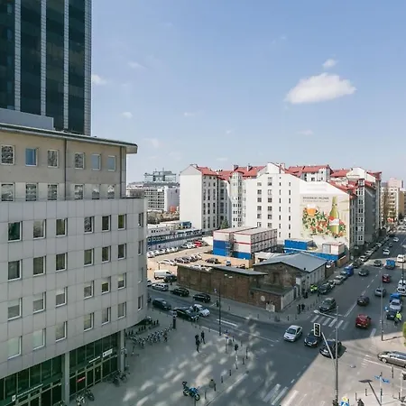 Urban Apartments - Luxury 2-Bedroom, Mennica Residence&41 アパート ワルシャワ