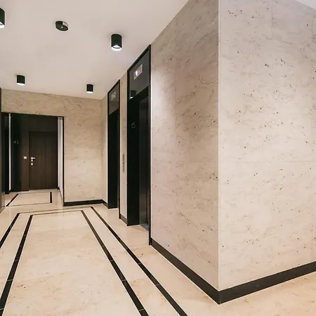 Urban Apartments - Luxury 2-Bedroom, Mennica Residence&41