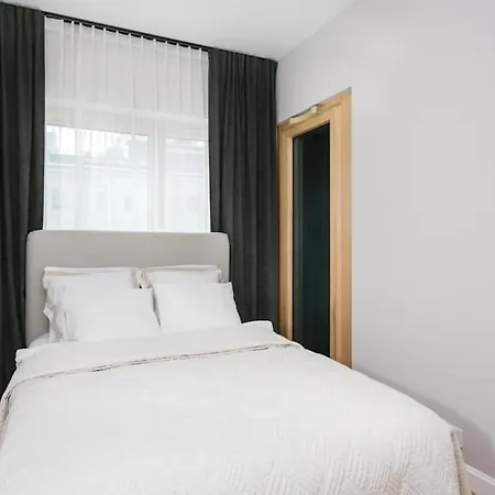 Urban - Luxury 2-bedroom, Mennica Residence&41 * Warsaw