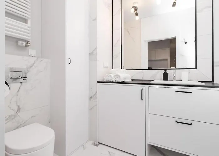 Urban - Luxury 2-bedroom, Mennica Residence&41