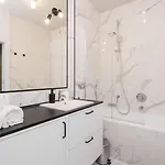 Urban - Luxury 2-bedroom, Mennica Residence&41 *